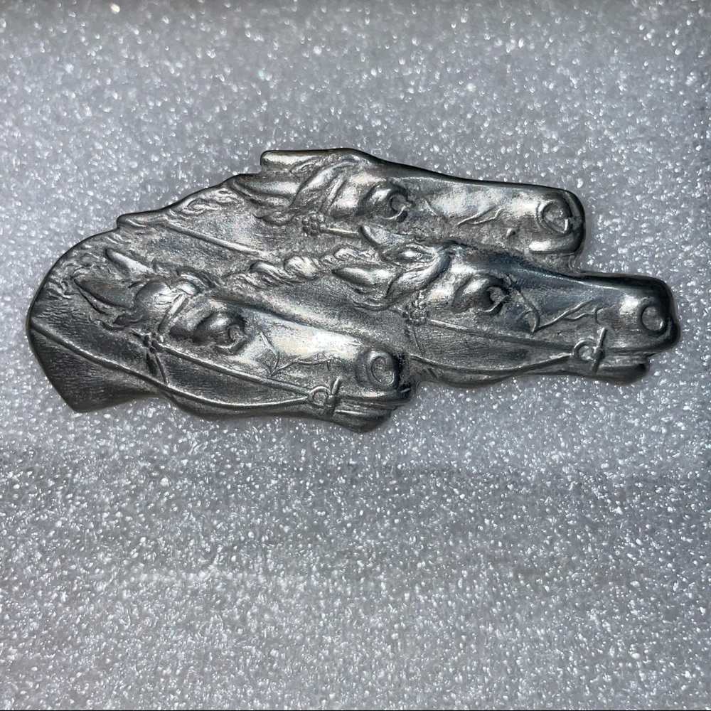 Pewter racing horse Brooch